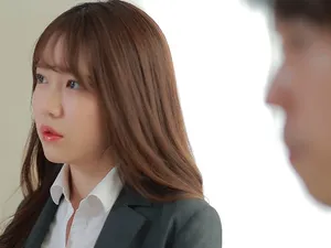 Tôi không thể cưỡng lại bộ đồ lót mới của chị gái cùng cha khác mẹ - chuyến đi nóng bỏng và khuôn mặt