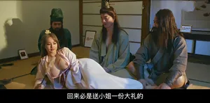 Cái âm hộ của người phụ nữ trưởng thành chỉ muốn quan hệ tình dục mà không dùng bao cao su và bị một gã đàn ông có "của quý" lớn đâm mạnh. Sau vài phút, chất lỏng màu trắng chảy ra và tinh dịch bắn khắp âm hộ